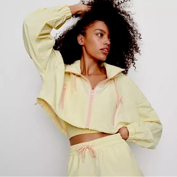 Zara Jackets & Blazers - *3 for $20* Cropped Windbreaker Zara Jacket